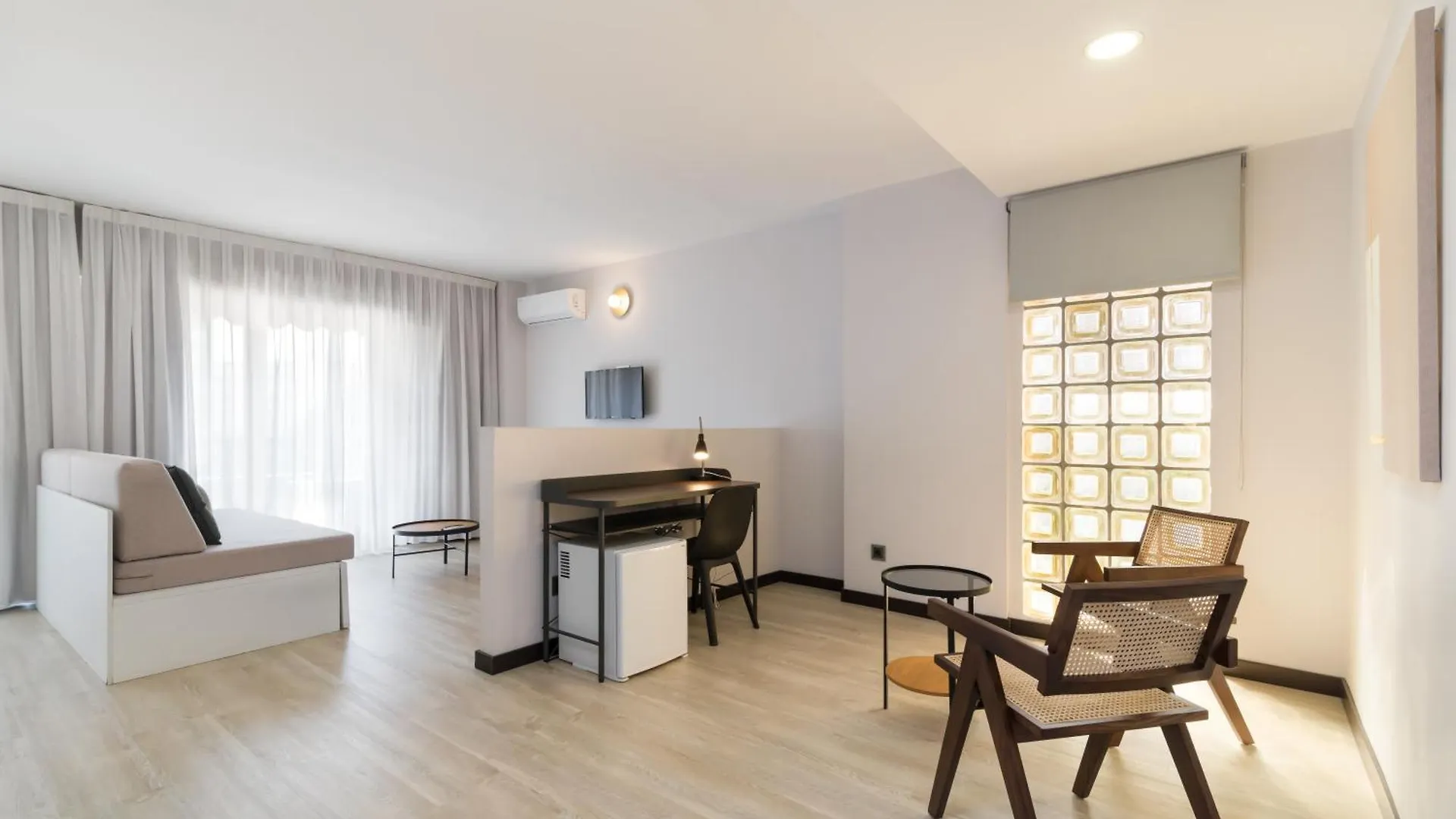 Roisa Hostal Boutique Madrid Pensión
