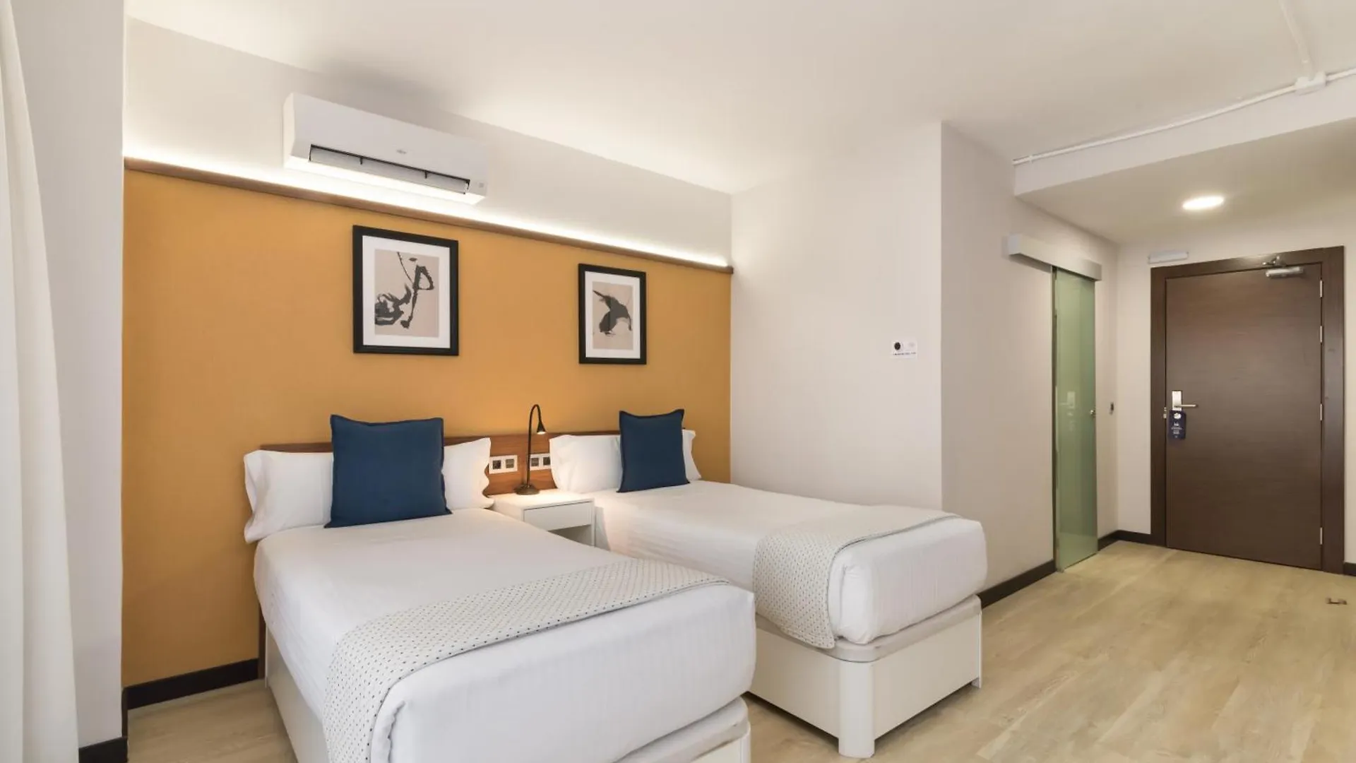 *** بيت ضيافة Roisa Hostal Boutique مدريد إسبانيا