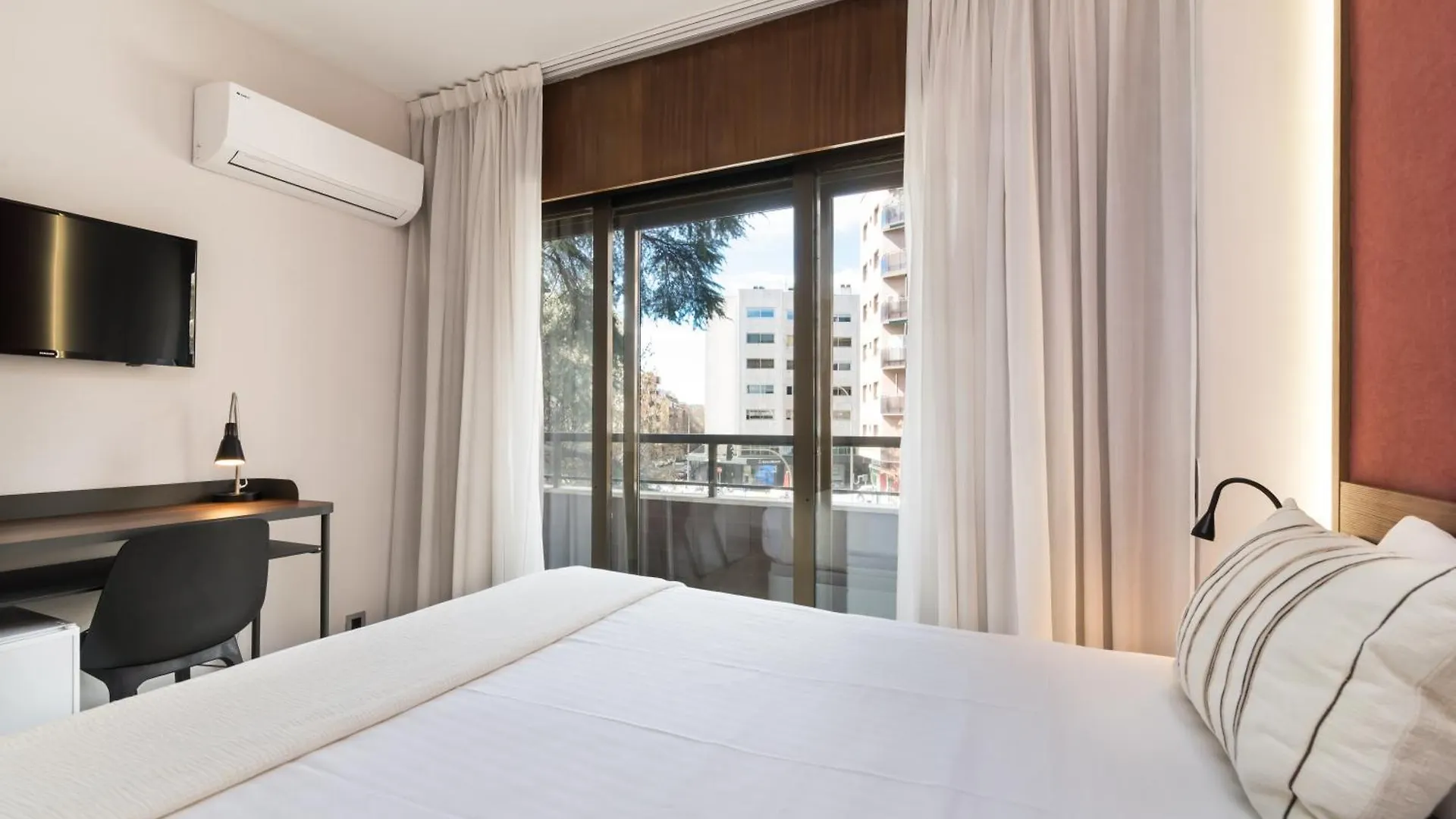 Roisa Hostal Boutique مدريد إسبانيا
