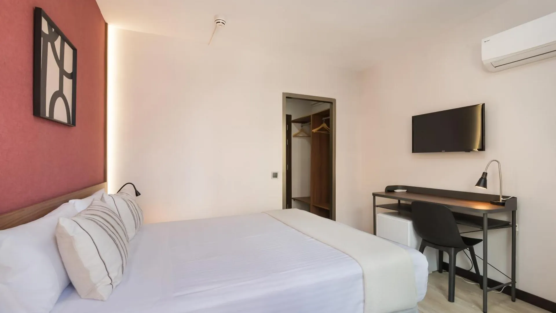 Roisa Hostal Boutique مدريد بيت ضيافة