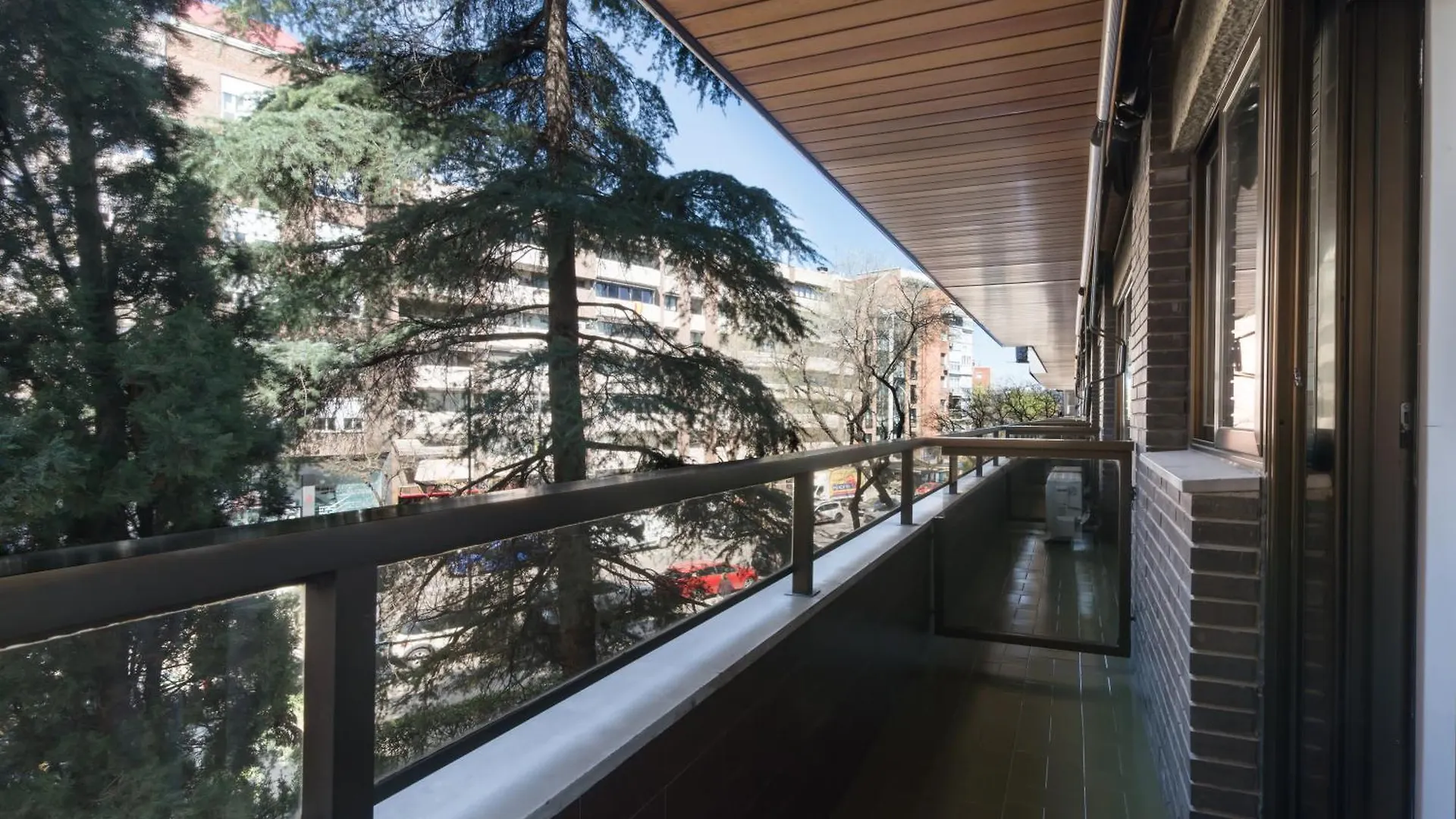*** بيت ضيافة Roisa Hostal Boutique مدريد إسبانيا
