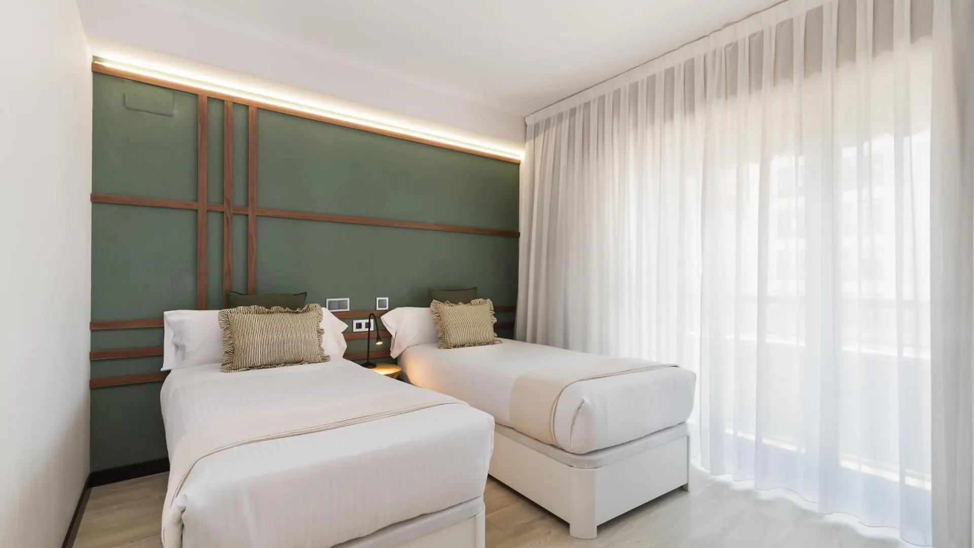 Roisa Hostal Boutique مدريد 3*,
